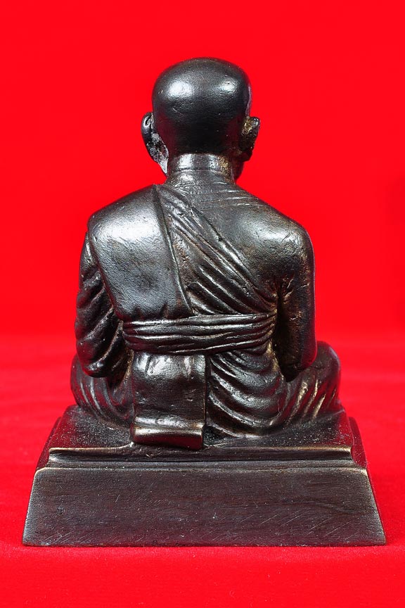 พระบูชา  รมดำ 2 นิ้ว  วัดช้างให้