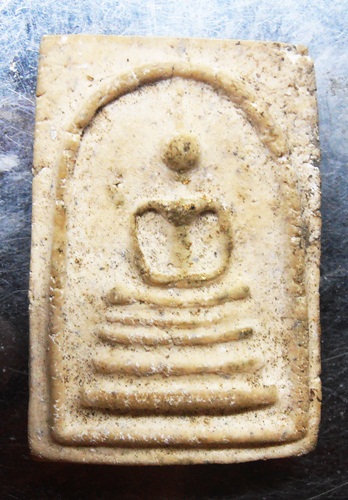 พระสมเด็จพิมพ์แขนกว้าง หลังตาแผ่นดิน หลวงปู่นาค 2495พิธีเดียวกับสมเด็จเผ่า ครับ