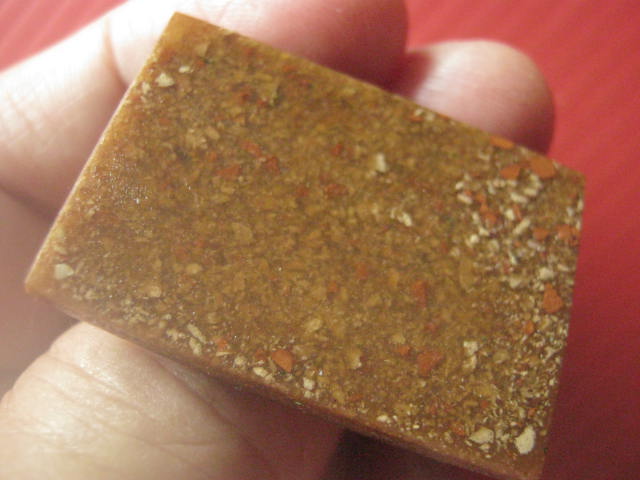 พระผงกระเบื้องหลังคาโบสถ์ (หลวงพ่อโสธร) วัดโสธรวรารามวรวิหาร พิมพ์ใหญ่ ปี 2538 สวยเดิม