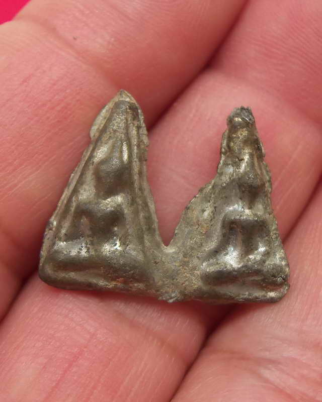 พระสองนางเนื้อชินเงิน กรุวัดใหญ่ พิษณุโลก