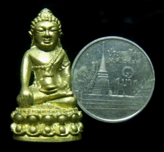 **วัดใจ**พระกริ่งตากสินมหาราช ตอกโค้ด สวยๆ ไม่ทราบที่**เชิญชมครับ