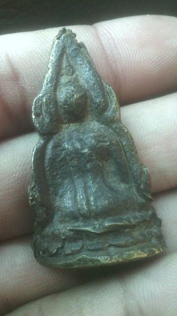 พระพุทธชินราชอินโดจีน พิมพ์สังฆาฏิยาว ไม่ตอกโค๊ต