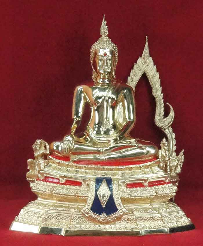 พระพุทธชินราช จ. พิษณุโลก ซุ้มถอดได้ ฐานหน้าอกเลาเนื้อทองเหลืองขัดมัน ( หน้าตัก 5 นิ้ว ) ขนาดความสูง