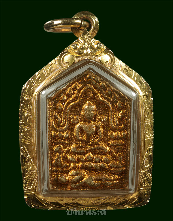 พระขุนแผน หลวงพ่อสาคร รุ่น 3 เนื้อขาวทาบรอนซ์ ปี 2543 พร้อมเลี่ยมจับขอบทอง วัดหนองกรับ จ.ระยอง