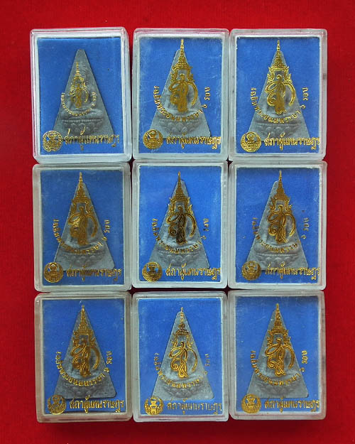 เคาะเดียว พระสมเด็จนางพญา สก. ปี. ๒๕๔๗ พร้อมกล่องเดิม