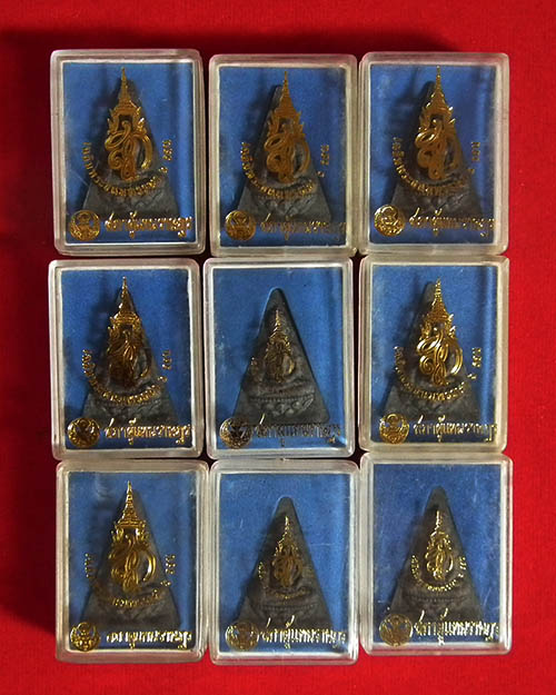 เคาะเดียว พระสมเด็จนางพญา สก. ปี. ๒๕๔๗ พร้อมกล่องเดิม