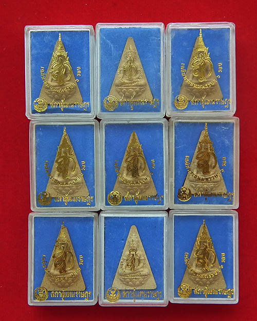 เคาะเดียว พระสมเด็จนางพญา สก. ปี. ๒๕๔๗ พร้อมกล่องเดิม