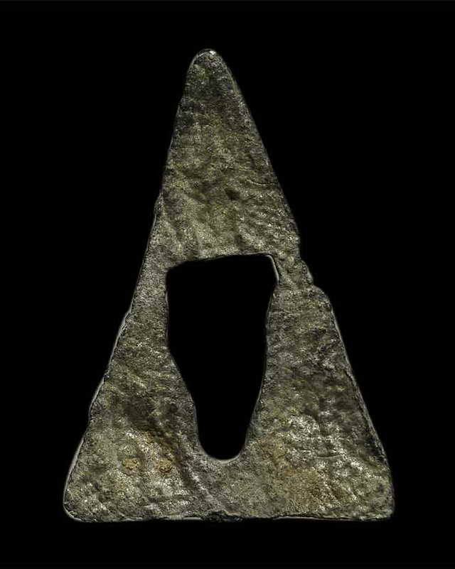 พระสามนางวัดใหญ่ เนื้อชินเงิน กรุวัดพระศรีรัตนมหาธาตุ จ.พิษณุโลกพร้อมบัตรพระแท้