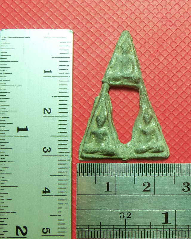 พระสามนางวัดใหญ่ เนื้อชินเงิน กรุวัดพระศรีรัตนมหาธาตุ จ.พิษณุโลกพร้อมบัตรพระแท้