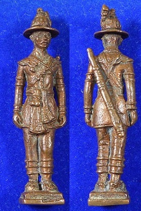 สมเด็จพระเจ้าตากสิน หลวงปู่ทิมปลุกเสก ปี 18 สวยแชมป์