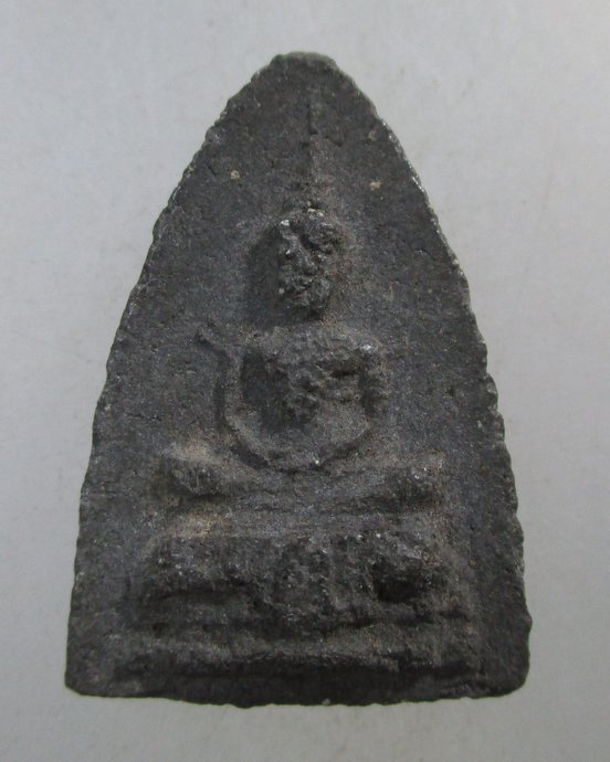 ๒๐ พระแก้วมรกต เนื้อว่าน