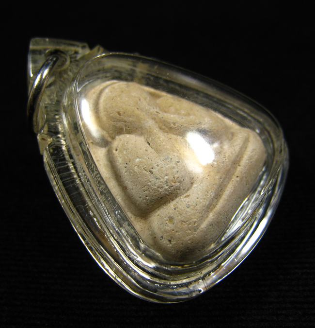 พระปิดตารุ่นแรก เนื้อว่าน 108 ผสมเกศา ชานหมาก หลวงปู่หมุน วัดป่าหนองหล่ม จ.สระแก้ว 2543 (15)