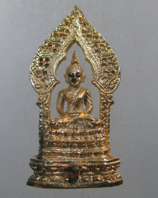 ๒๐ รูปหล่อพระนิรันตราย