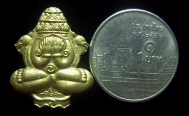 **วัดใจ**เหรียญปิดตาพังพระกาฬ รุ่นมงคลจักรวาลพุทธาคมเขาอ้อ วัดเขาอ้อ จ.พัทลุง ปี ๒๕๔๕**สวยๆ