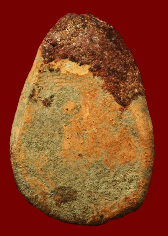 พระนางกำแพงกลีบบัว เกศแฉก กรุวัดบรมธาตุ จ.กำแพงเพชร พระอายุ 700-800 ปี สภาพอุดซ่อมด้านบน แท้ดูง่าย