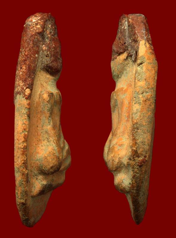 พระนางกำแพงกลีบบัว เกศแฉก กรุวัดบรมธาตุ จ.กำแพงเพชร พระอายุ 700-800 ปี สภาพอุดซ่อมด้านบน แท้ดูง่าย