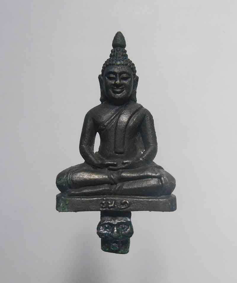 ยอดธงรุ่นแรก หลวงพ่อเปิน เนื้อนวะโลหะ