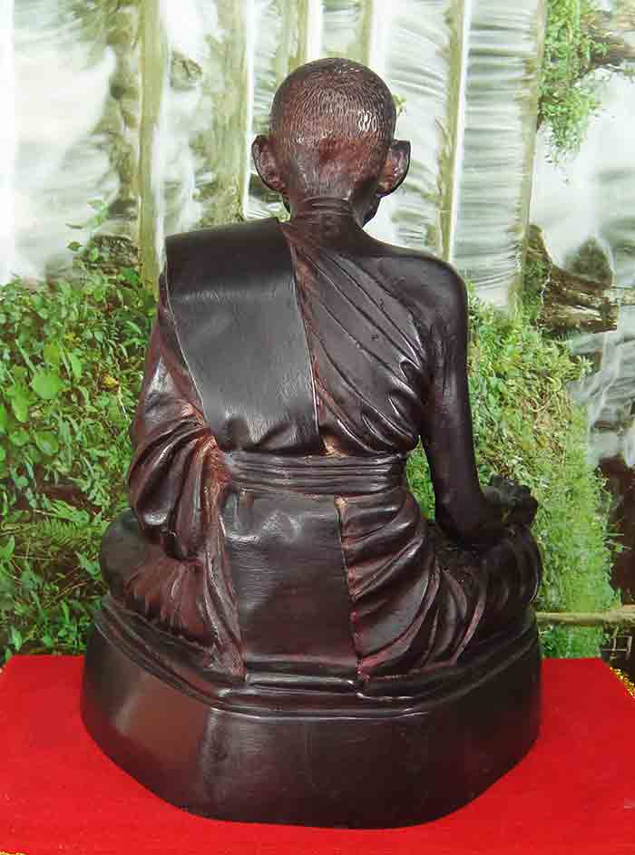 หลวงปู่ศุข พระบูชา 5 นิ้ว วัดปากคลองมะขามเฒ่า จ.ชัยนาท เนื้อทองเหลืองรมดำสวยๆรับประกันตามกฎ 
