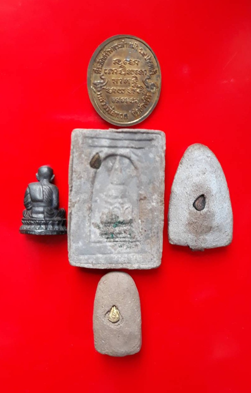 หลวงปู่ทวด ชุดกรรมการ วัดช้างให้ รุ่นสร้างพระตำหนักฯ ร.9 ปากพนัง 