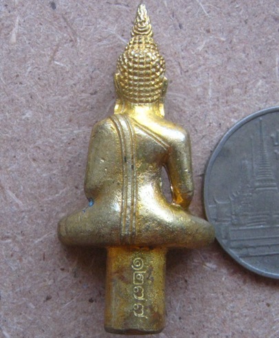 พระยอดธง มงคลละโว้ หลวงพ่อเพี้ยน วัดเกริ่นกฐิน จ ลพบุรี ปี2552เนื้อทองทิพย์ มีโค้ด หมายเลข1277+กล่อง