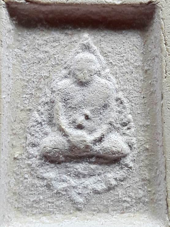 P50.พระคำข้าวหลวงพ่อฤาษีลิงดำปลุกเสก รุ่นสองสภาพสวยลักษณะพิเศษมีใยธรรมชาติด้านหลังจัดให้เบาเบา