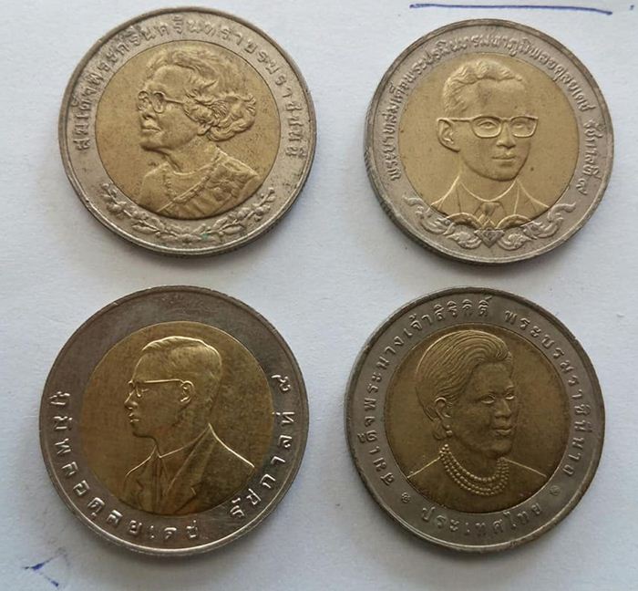 เหรียญสิบสองสี 4 เหรียญ 4 วาระ (3)