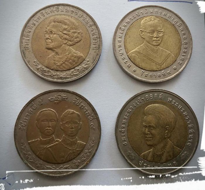 เหรียญสิบสองสี 4 เหรียญ 4 วาระ (1)