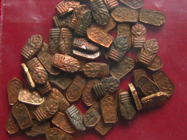 100องค์ ปรกใบมะขาม ลป.คำพันธ์ วัดธาตุมหาชัย ครบ 77 ปี รุ่นมหาชัย ปี35