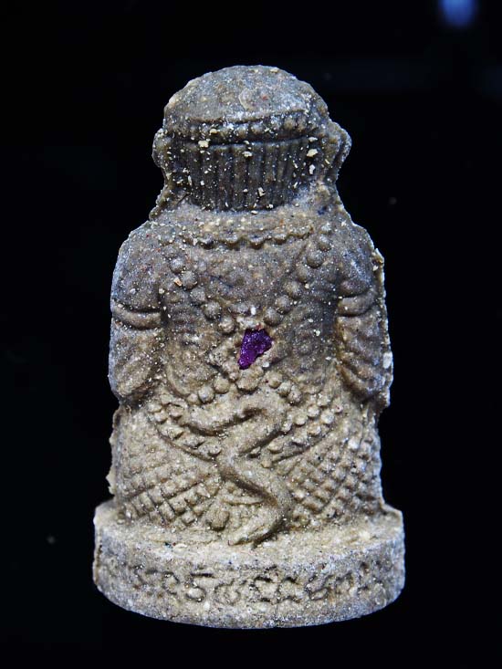 MHpP 53.. (เนื้อเทา หลังฝังพลอย ออกวัดสุทัศน์ หายาก) หนุมานชมภูนุช  หลวงปู่หมุน ฐิตสีโล