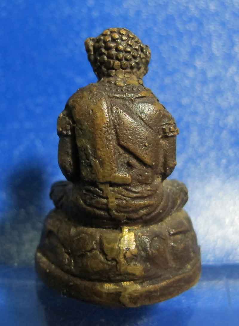 รูปหล่อพระพิราพ  พ่อครูธนศักดิ์ ( หลวงพ่อศักดิ์ชัย)   วัดลิ้นทอง  จ.อ่างทอง ปี 2553