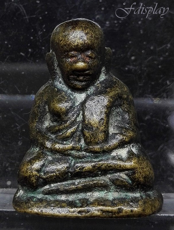 รูปหล่อหลวงพ่อเงิน บางคลาน ปี 28 รุ่น ปืนแตก " พิมพ์นิยมเศียรโตบาตร " มีคราบเบ้าเดิมๆคลาสสิคสุดๆๆ