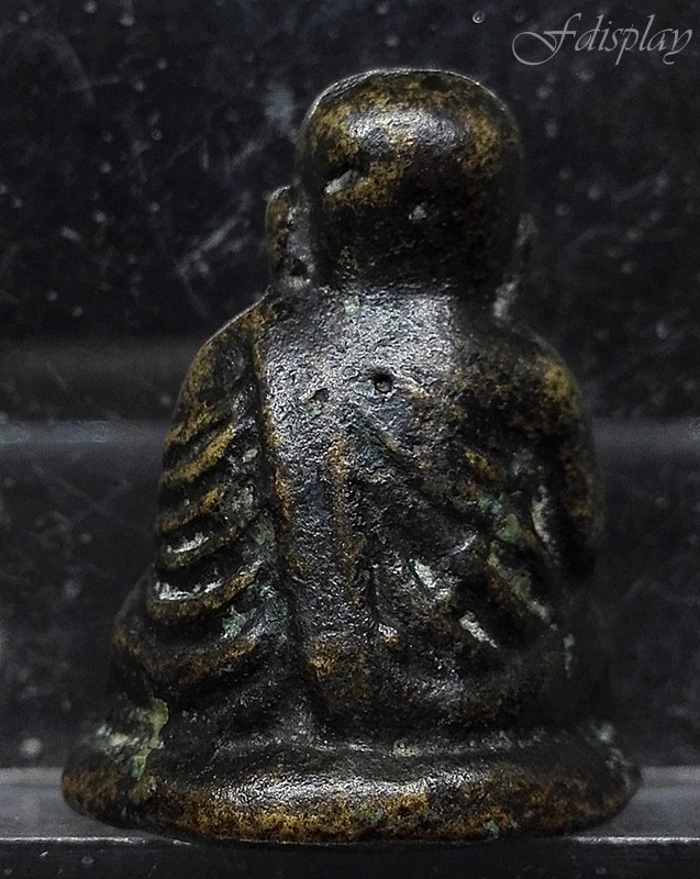 รูปหล่อหลวงพ่อเงิน บางคลาน ปี 28 รุ่น ปืนแตก " พิมพ์นิยมเศียรโตบาตร " มีคราบเบ้าเดิมๆคลาสสิคสุดๆๆ