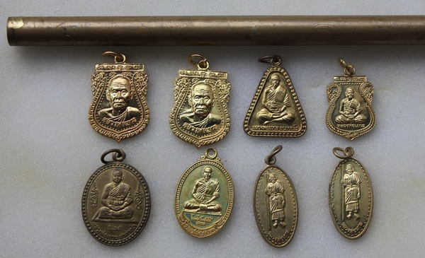 รวมเหรียญ+ตระกุดยันต์ยันต์โภคทรัพย์ หลวงพ่อเกาะ วัดท่าเสมอ จ.ชัยนาท