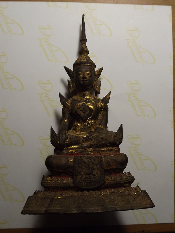 พระบูชารัตตนะ 3นิ้วสูง8นิ้ว ฐาน5นิ้ว  อายุ 200กว่าปี