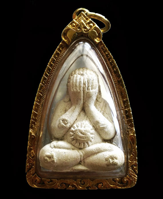 เคาะเดียว พระปิดตารุ่นไตรมาสรวยทันใจ หลวงปู่หมุน เนื้อผงงาช้าง ตอก1โค๊ด เลข3หลัก ทองหนาๆ