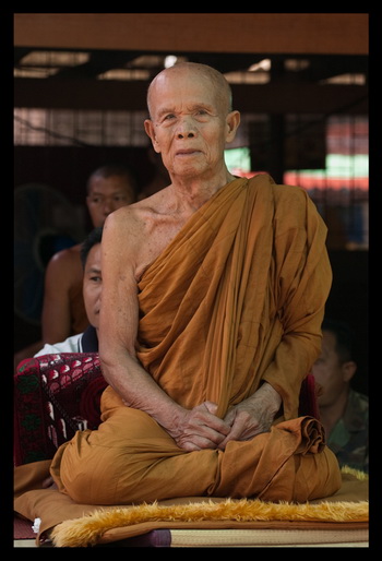 พระกริ่งรุ่นแรกหลวงปู่บุญมี ปริปุณโณ ปี.๒๕๕๒ เนื้อเงิน