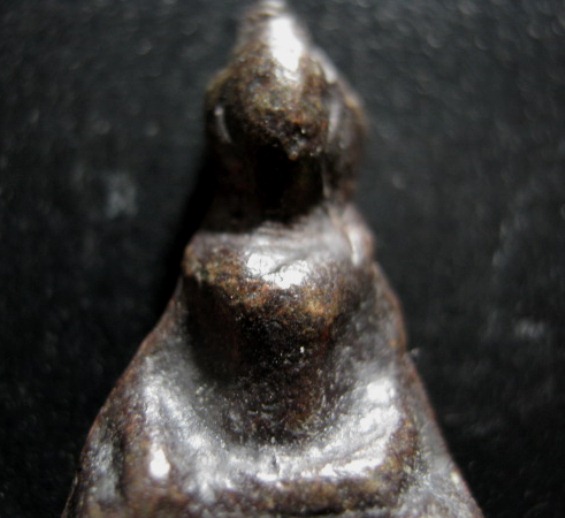 พระท่ากระดานน้อย กรุศาลเจ้า เนื้อตะกั่วสนิมแดง จ.ราชบุรี สนิมแดงดี