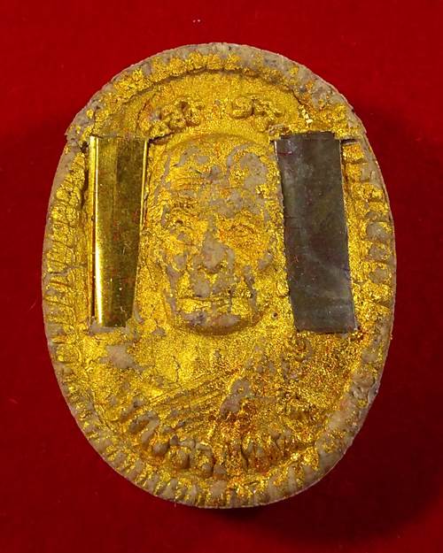 พระผงดวงเศรษฐี 2 หลวงปู่หมุน ฐิตสิโล กดพิมพ์ นำกฤษ์ในพิธี เนื้อผงฝังตระกรุดเงิน+ทองคำ กล่องเดิม 	