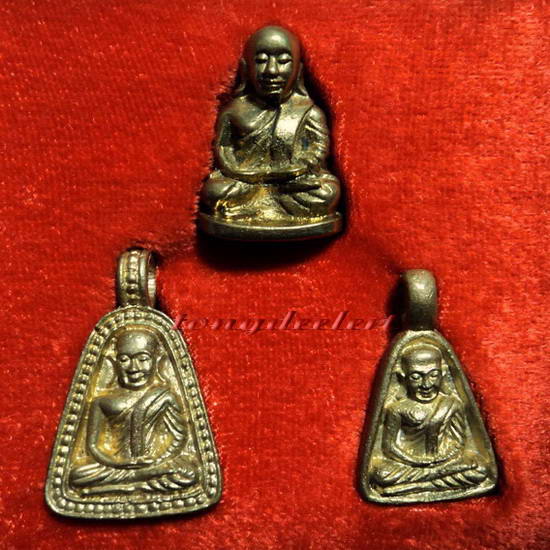 พระหลวงพ่อเงิน วัดบางคลาน รุ่นฉัตรมงคล ปี 2535 สวยสมบูรณ์มากพร้อมกล่องเดิมค่ะ