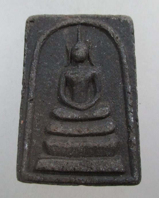 ๒๐ สมเด็จแร่เหล็กน้ำพี้ รุ่น๑  วัดดอยสวรรค์