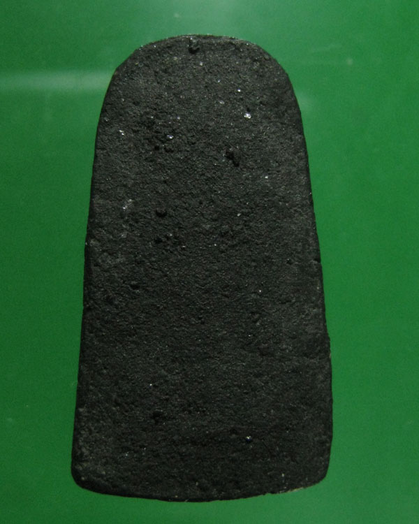 ล.ป.ทวด เนื้อว่าน พิมพ์พระรอด ปี 24