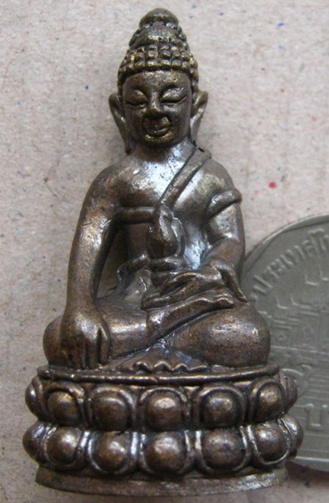 พระกริ่ง รุ่นกันภัย หลวงพ่อเพี้ยน วัดเกริ่นกฐิน จ ลพบุรี ปี2550 เนื้อทองแดง มีโค้ด พร้อมกล่องเดิม 