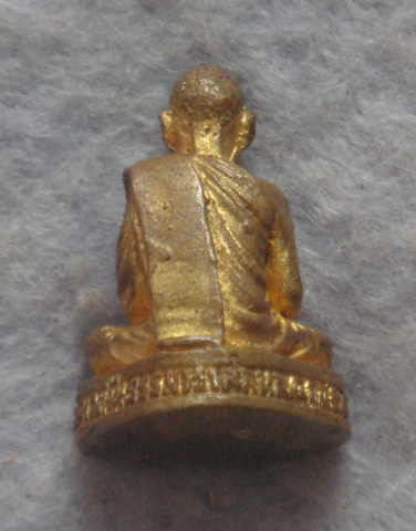 รูปหล่อขนาดเล็กหลวงพ่อผล วัดเชิงหวาย จ.กรุงเทพ