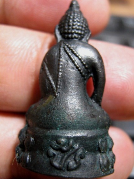 พระกริ่งโสฬส มปร.เนื้อทองเหลือง ปี2515 วัดราชประดิษฐ์ กรุงเทพฯ หลวงปู่ทิม ปลุกเสก พอสวย