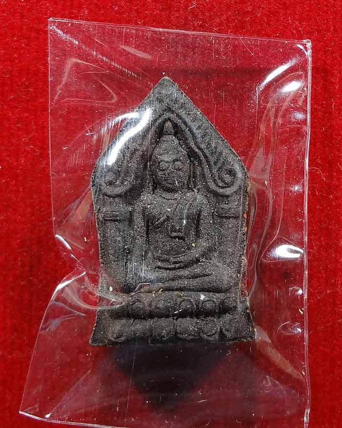 พระขุนแผน ทรงพลเล็ก เนื้อผงยาจินดามณี หลังฝังตะกรุดเงิน หลวงปู่หมุน ปลุกเสก ออกวัดซับลำใย