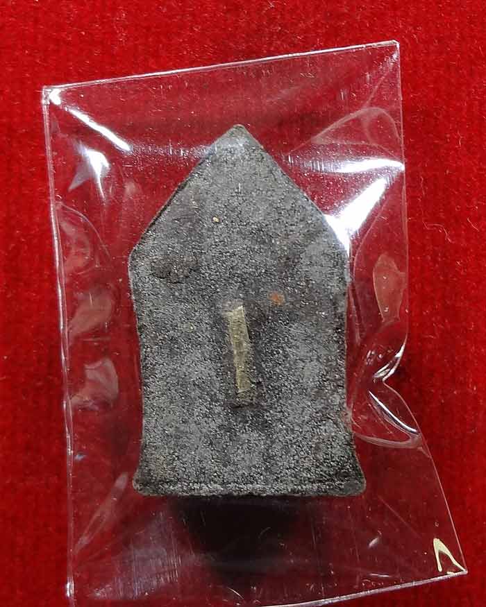 พระขุนแผน ทรงพลเล็ก เนื้อผงยาจินดามณี หลังฝังตะกรุดเงิน หลวงปู่หมุน ปลุกเสก ออกวัดซับลำใย