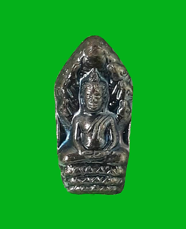 จิ๋วแต่แจ๋ว พระปรกใบมะขาม รุ่นเศรษฐีใหญ่ หลวงพ่อจรัญ วัดอัมพวัน จ.สิงห์บุรี ปี2554 เนื้อเงิน