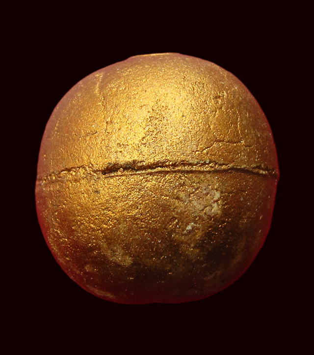 ลูกอมผงพรายกุมาร เนื้อว่านดอกทอง หลวงพ่อสาคร วัดหนองกรับ ไตรมาส ๒๕๕๑ ทาทอง ฝังเม็ดโค้ดยันต์นะฤาชัย