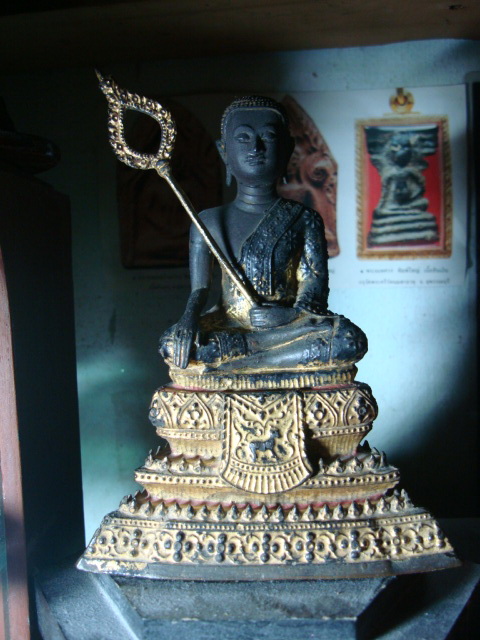 พระมาลัยรัตนะบูชา ขนาดหน้าตัก 3 นิ้ว  ฐาน 5 นิ้ว สวยแชมป์