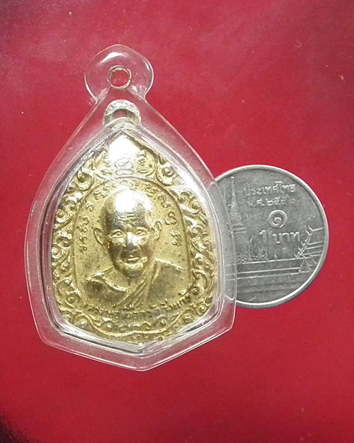 หลวงพ่อเผือก วัดกิ่งแก้ว หลังพระสังกัจจายน์ 